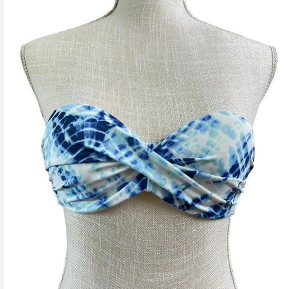 Like New - Victoria's Secret Bikini Top - Size 32DD - Picture 1 of 3